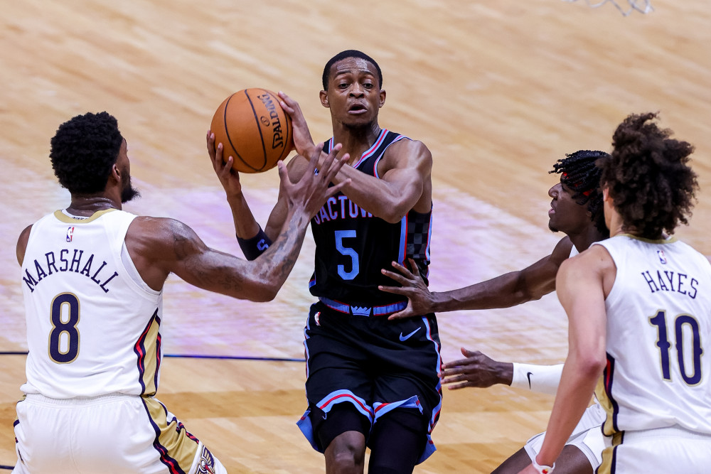 鹈鹕新秀锡安连续三场砍30+  