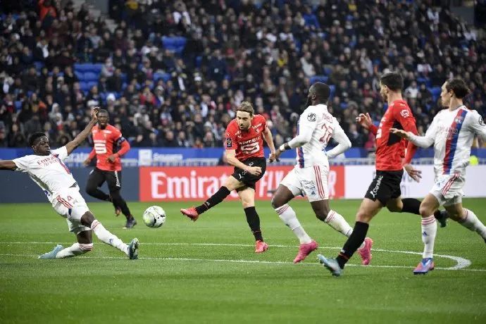  法甲第28轮 里昂客场逆转击败尼斯  